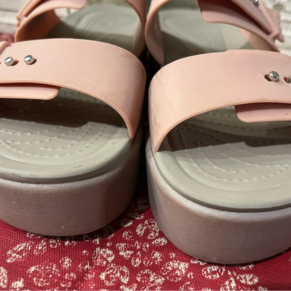Crocs Women's Pink Sandals size 7 - Picture 5 of 7